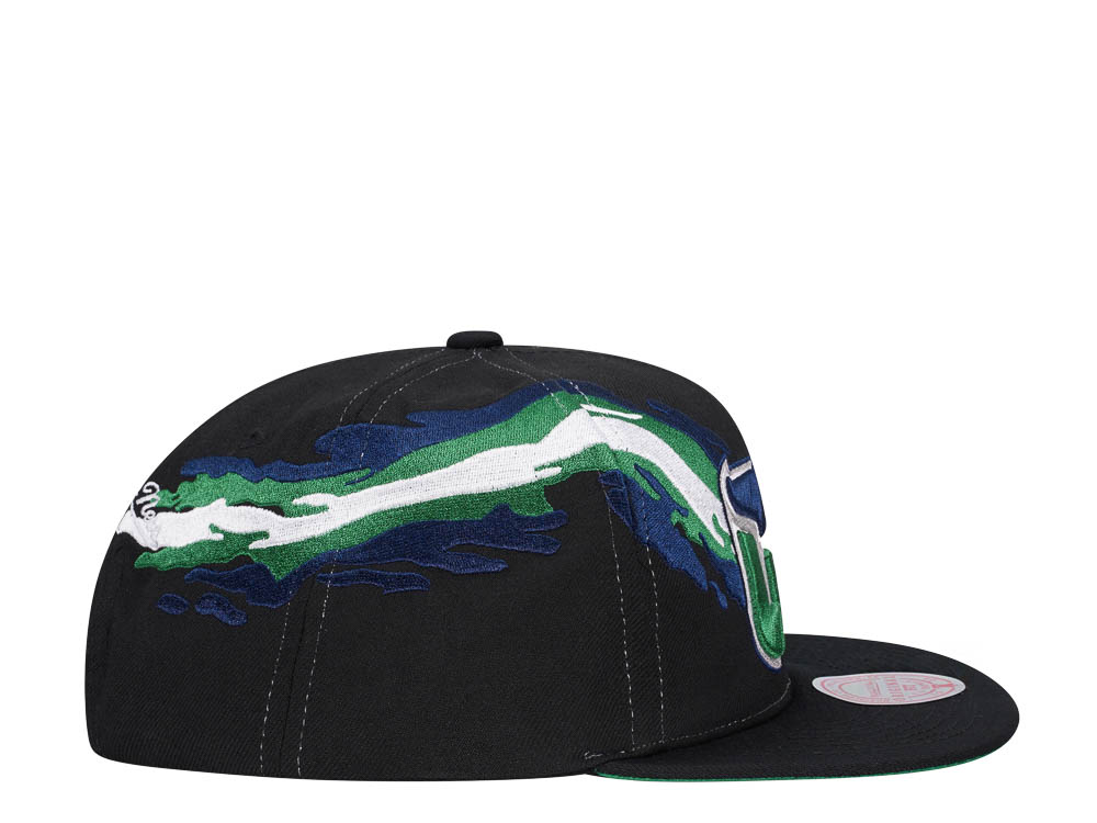 Mitchell & Ness Hartford Whalers Vintage Paintbrush Snapback Cap