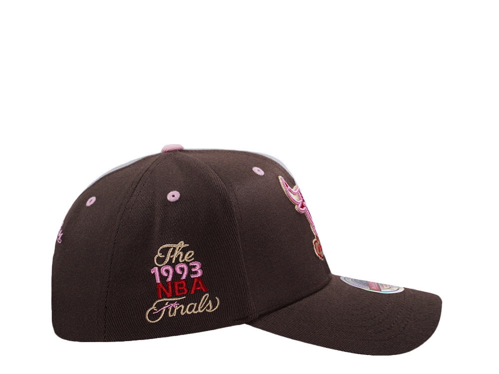 Mitchell & Ness Chicago Bulls NBA Finals 1993 Hardwood Classic Brown Sugar Edition Snapback Cap