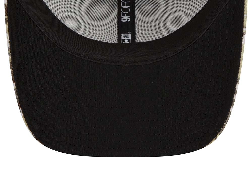 New Era Los Angeles Chargers Salute to Service 21 9Forty Trucker Snapback Cap