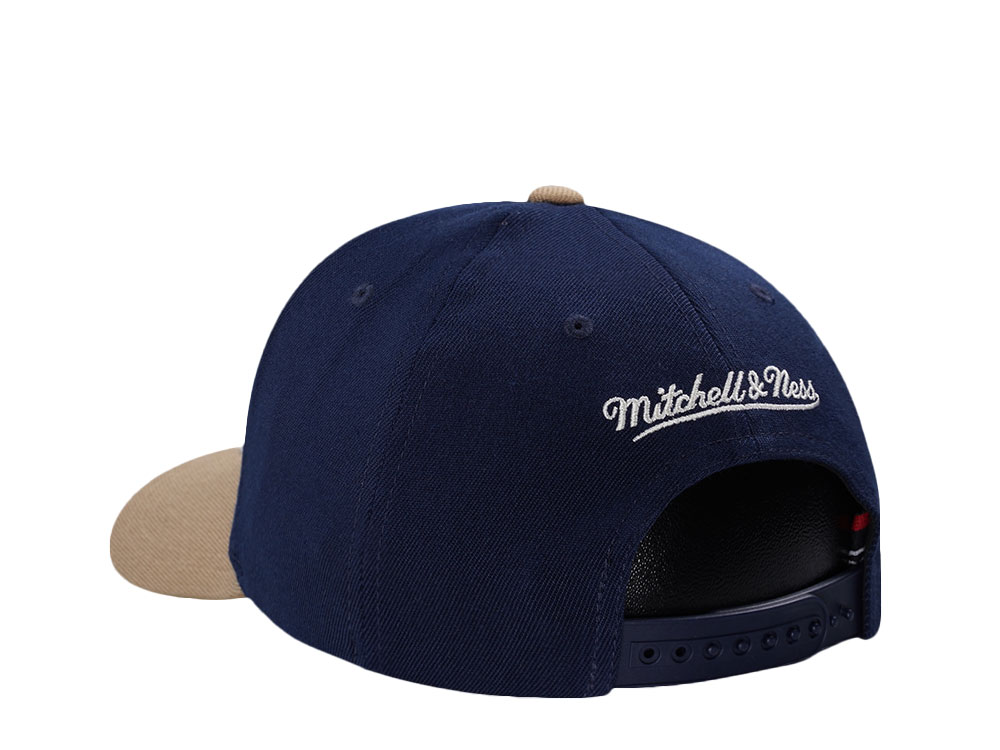 Mitchell & Ness Cleveland Cavaliers Sand Storm Classic Red Stretch Snapback Cap