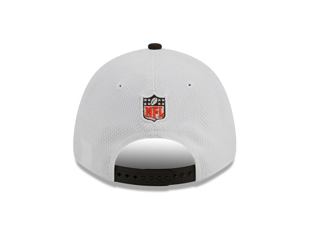 New Era Cleveland Browns NFL Sideline 2023 Brown White  9Forty Snapback Cap