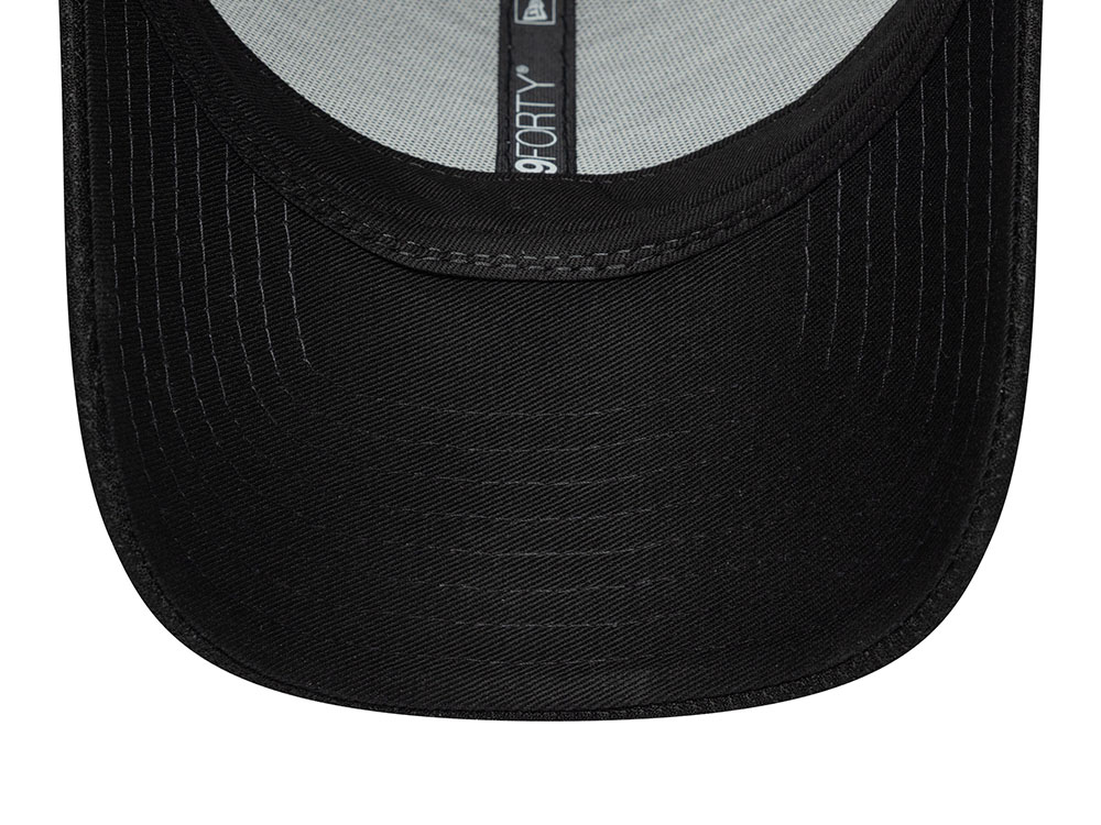 New Era Liverpool Fc Iridescent Logo Black Prime Edition 9Forty Adjustable Cap