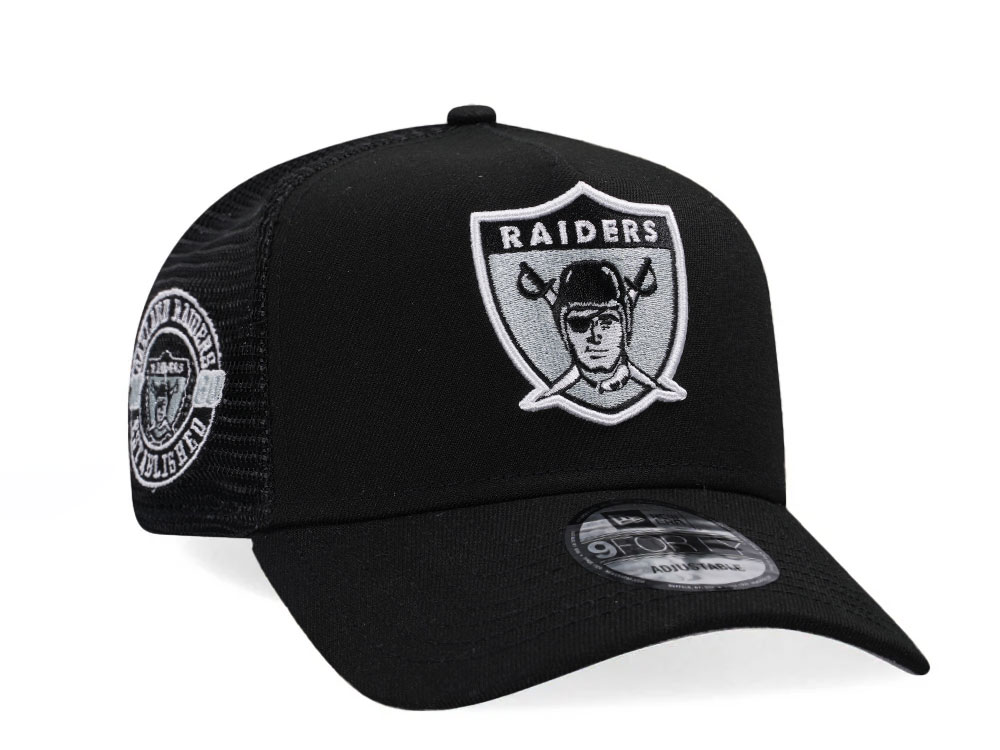 New Era Las Vegas Raiders Gold Classic Edition Trucker 9Forty A Frame Snapback Cap