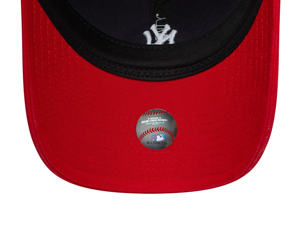New Era New York Yankees Washed Mini Logo Two Tone 9Twenty Strapback Cap