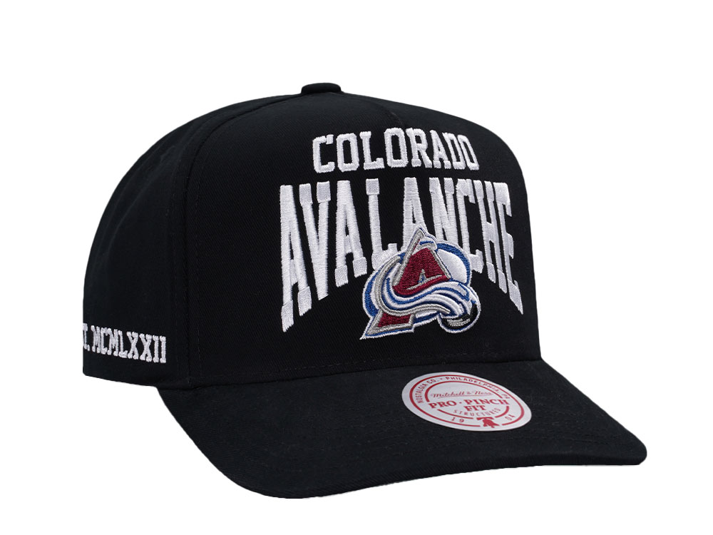 Mitchell & Ness Colorado Avalanche Black Pro Pinch Fit Snapback Cap