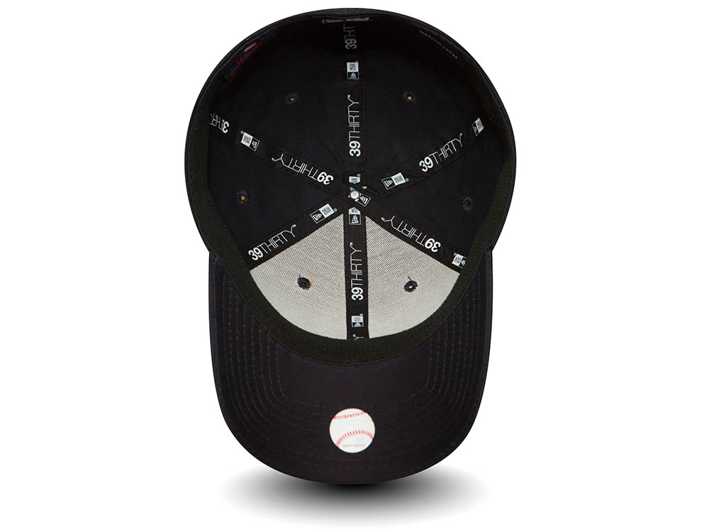 New Era New York Yankees League Essential Navy 39Thirty Stretch Cap