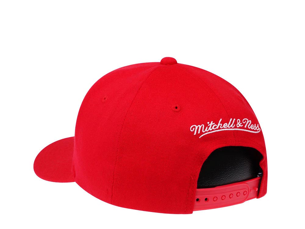 Mitchell & Ness Atlanta Hawks Team Ground Red Line Solid Flex Snapback Cap