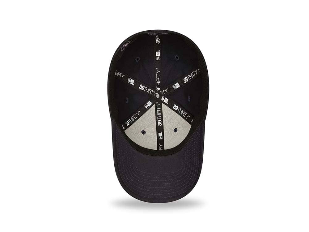 New Era New York Yankees League Essential Navy 39Thirty Stretch Cap