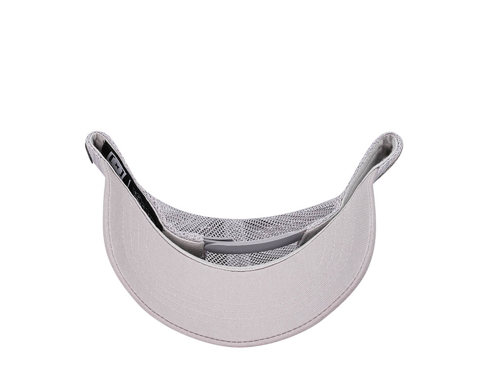Capslab Looney Tunes Bugs Bunny Trucker Snapback Cap