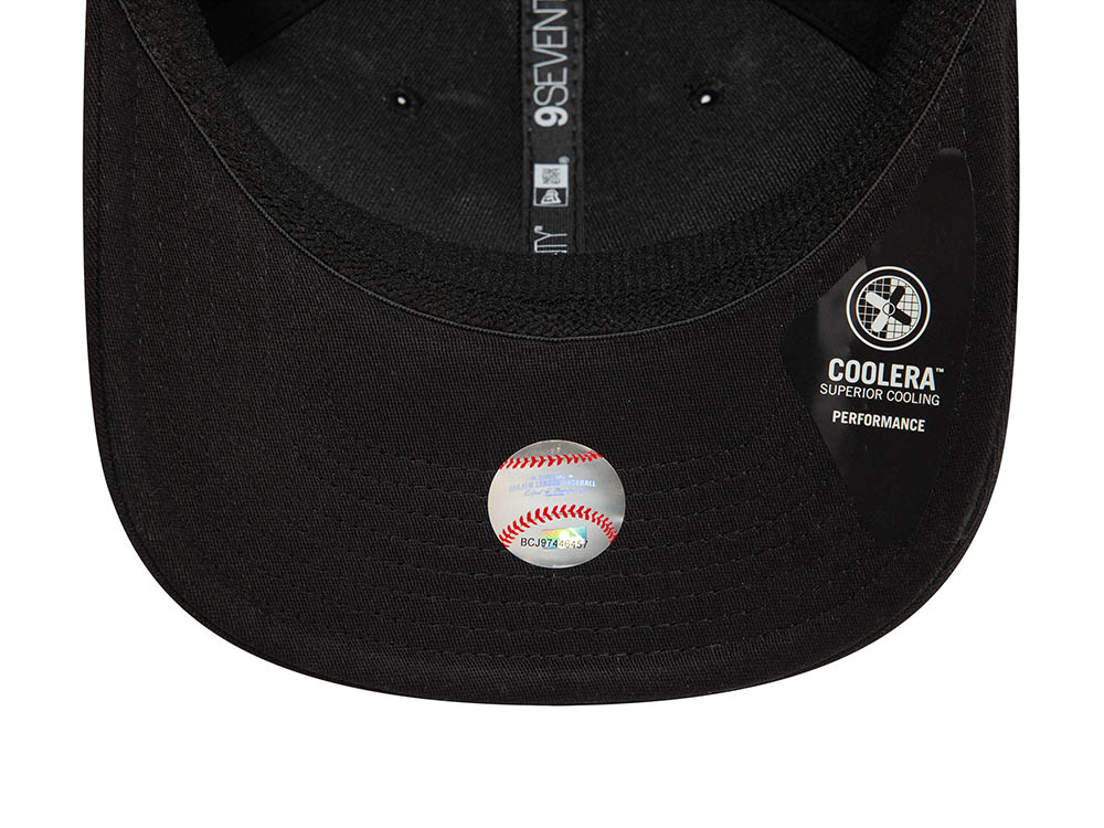 New Era Los Angeles Dodgers Monochrome Black 9Seventy Snapback Cap