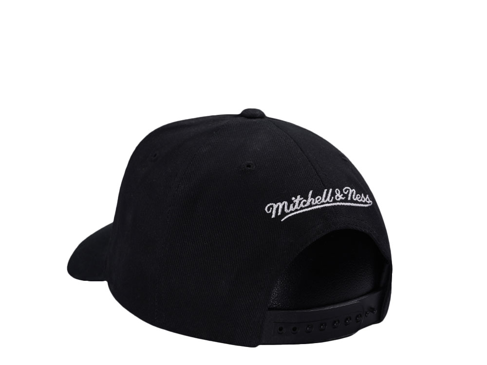 Mitchell & Ness Calgary Flames Nostalgic 2.0 Pro Crown Snapback Cap