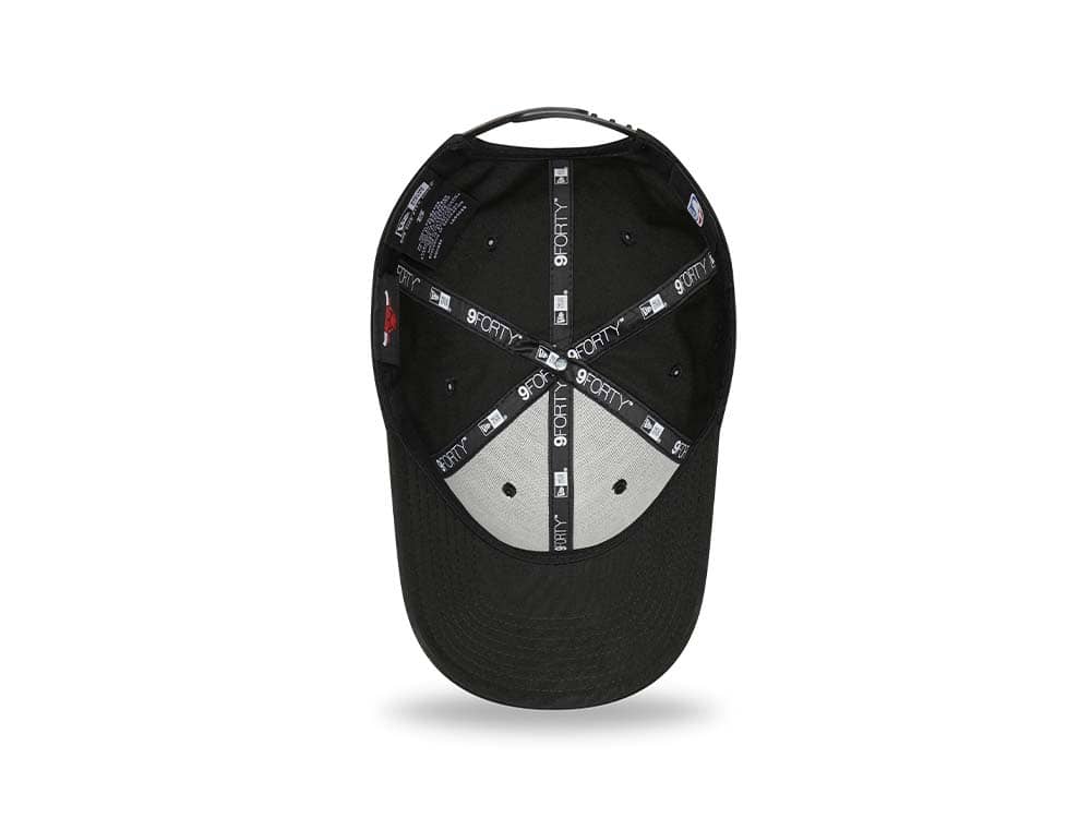 New Era Chicago Bulls Monochrome Black 9Forty Snapback Cap