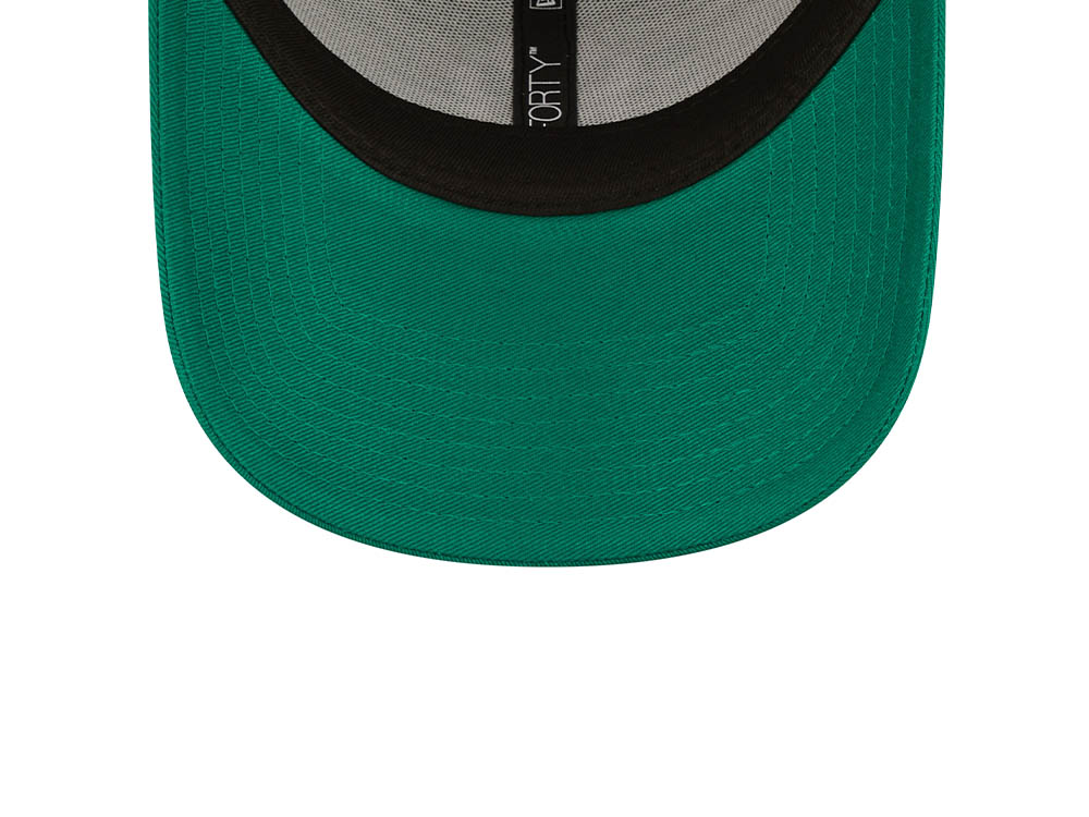 New Era New York Yankees Green Womens 9Forty Strapback Cap