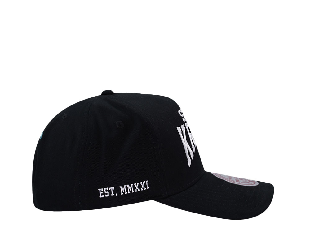 Mitchell & Ness Seattle Kraken Black Pro Pinch Fit Snapback Cap