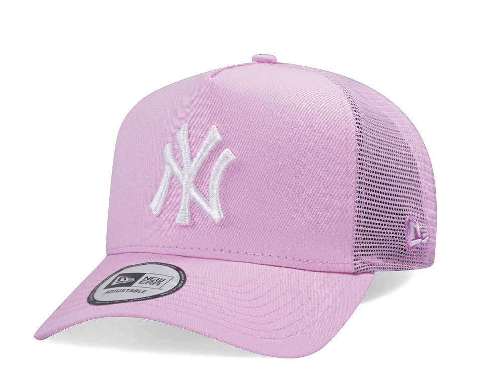 New Era New York Yankees League Essential Pink 9Forty A Frame Trucker Snapback Cap