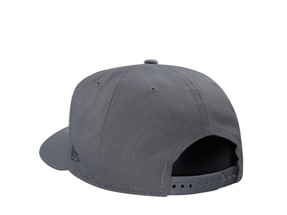 New Era Boston Red Sox World Series 2004 Gray Metallic Edition 9Fifty A Frame Snapback Cap