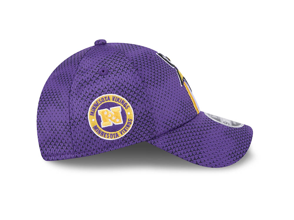 New Era Minnesota Vikings Sideline 2024 9Forty Stretch Snapback Cap