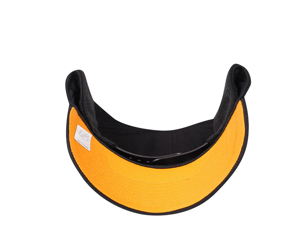 47Brand Boston Bruins Black Color Classic Snapback Cap