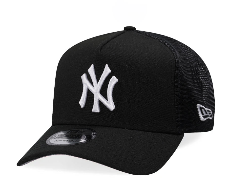 New Era New York Yankees Black Classic Trucker A Frame 9Forty Snapback Cap